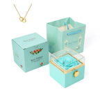 Caja de anillo con forma de flor de jabón 